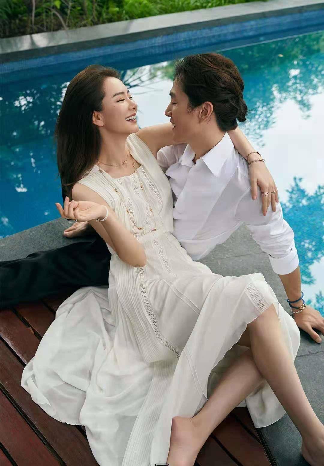 男女夫妻离婚后女方户口还在男方那边吗！亨受安置待遇吗？
